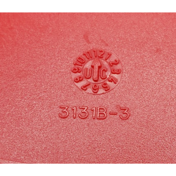 Tupperware 1405-27 Round Maroon Wonder Bowl With Red Butterfly Tab Lid 3131B-3 - Picture 12 of 12